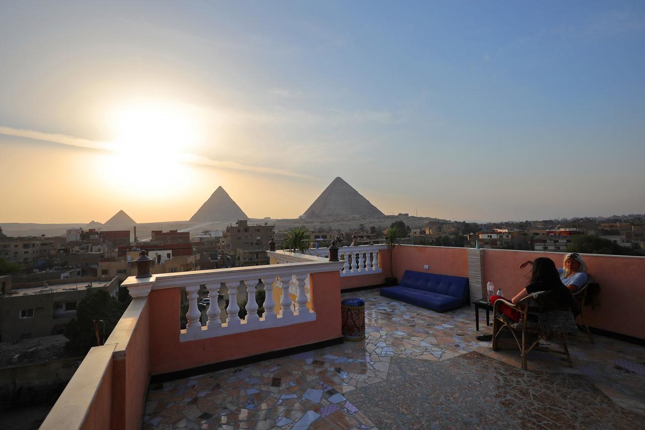 Pyramids Loft Guesthouse El El Cairo Exterior foto